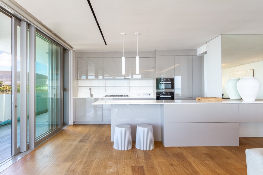 To Let 3 Bedroom Property for Rent in Mouille Point Western Cape